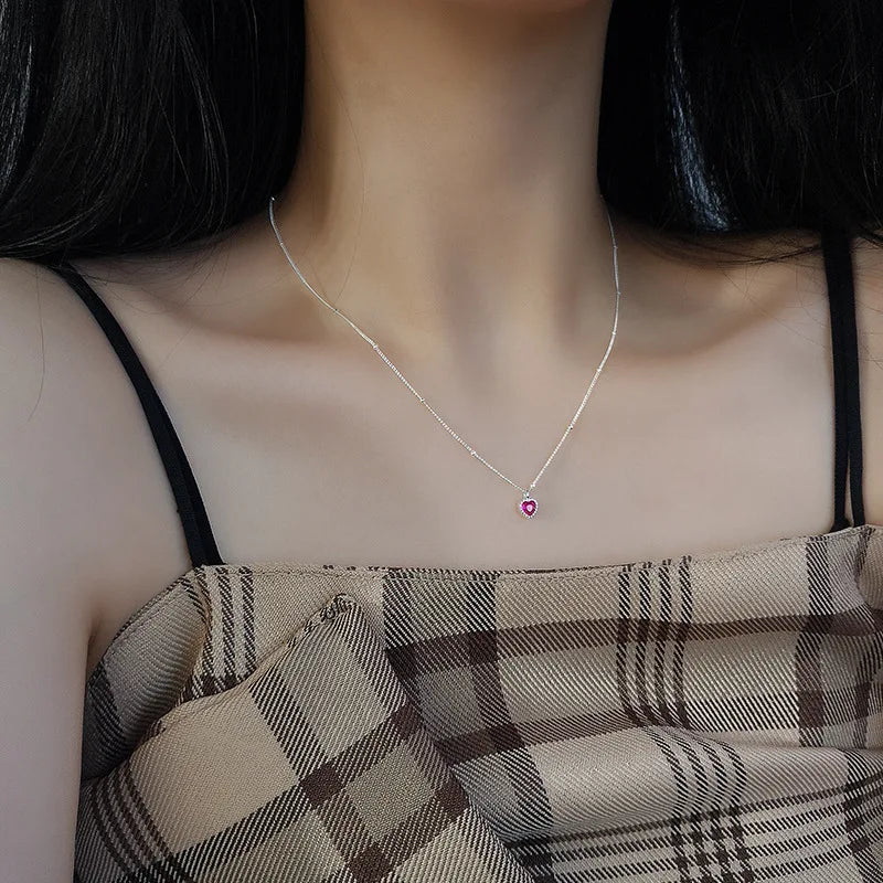 Collar Corazones Entrelazados en Plata 925 con Zirconias – Lujo y Elegancia