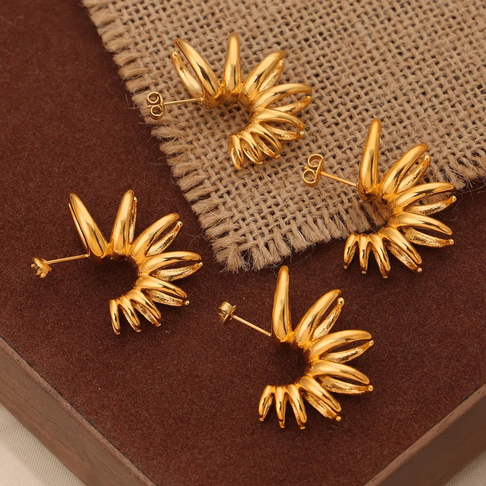 Pendientes Irregulares en Acero de Titanio con Baño de Plata y Oro