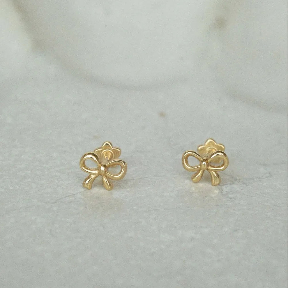Pendientes Lazo en Cobre – Estilo Minimalista