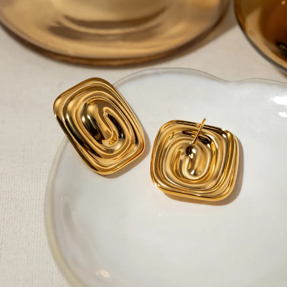 Pendientes de Botón en Acero Inoxidable con Baño de Oro 18K